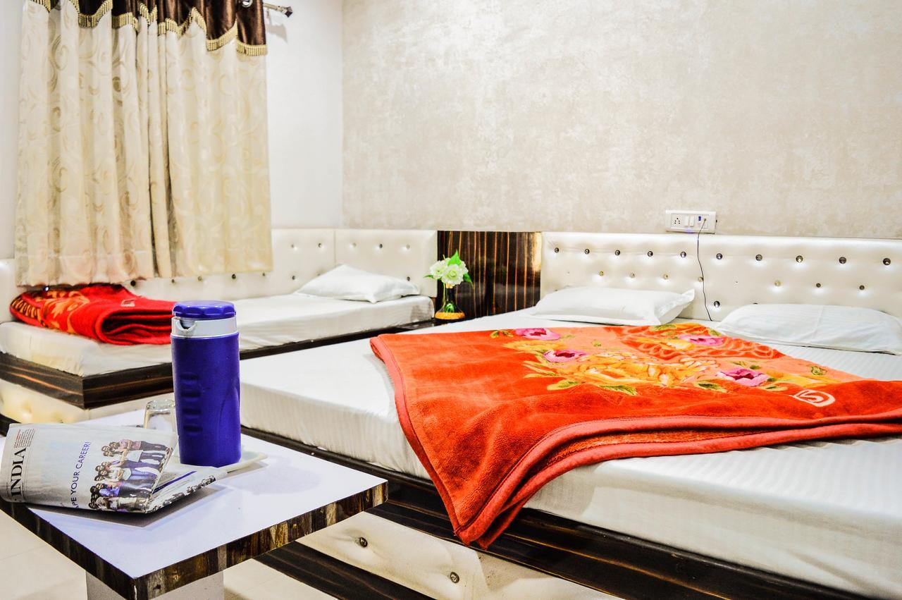 Hotel Shree Dwarkadhish Palace Ujjain Dış mekan fotoğraf